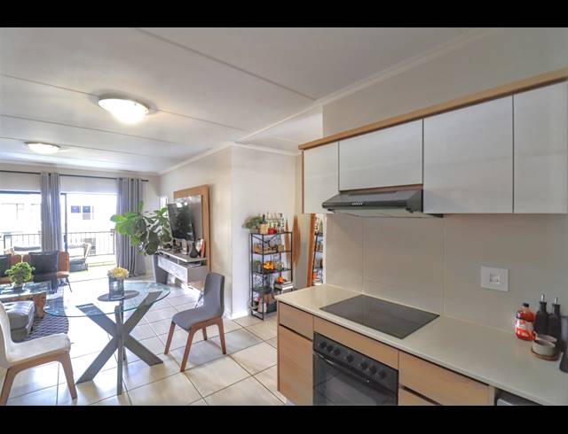 2 BEDROOM APARTMENT FOR SALE IN WATERFALL
